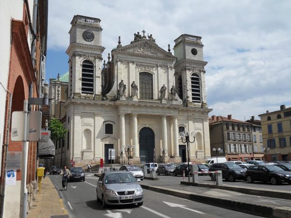 Place Montauban Cathedral