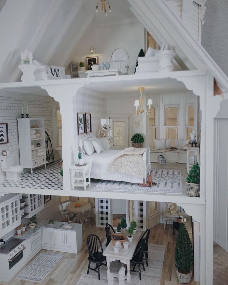 Fashion Dollhouse