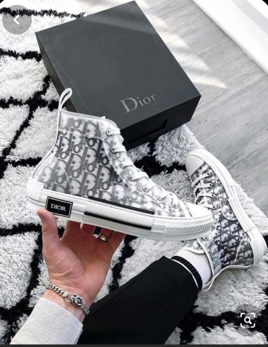 Fashion Dior and Converse 