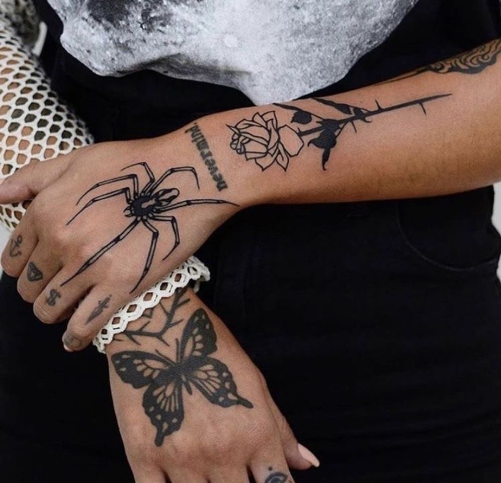 Fashion hand tattoo