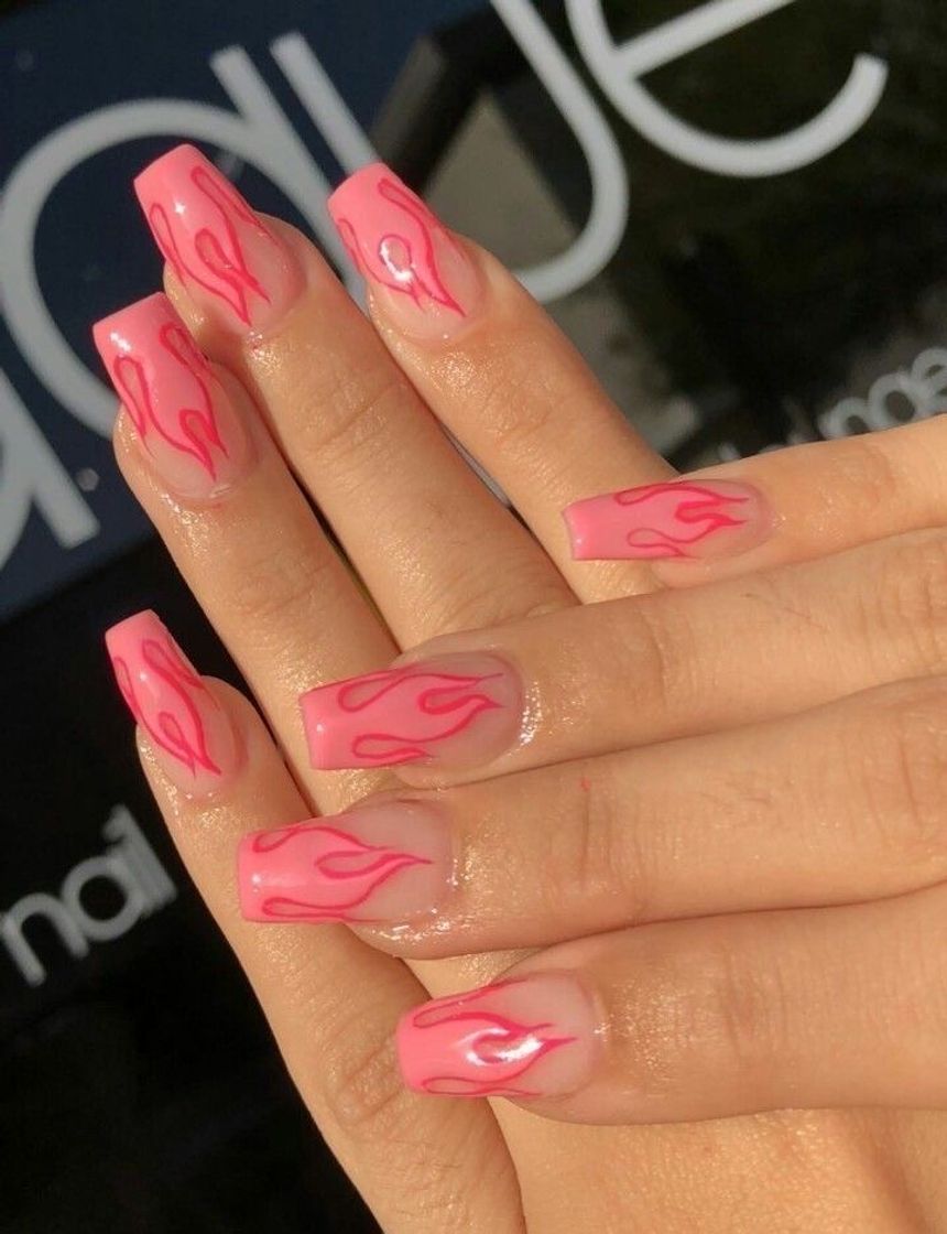 Moda Nails