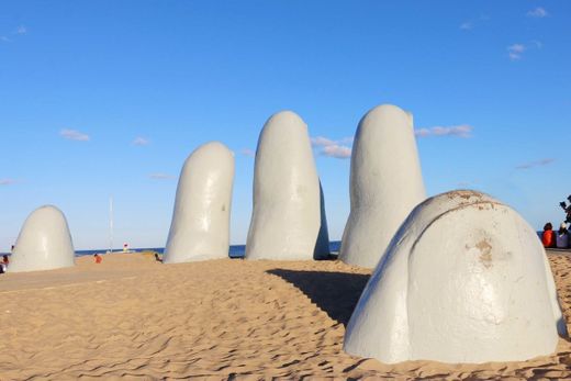 La Mano de Punta del Este