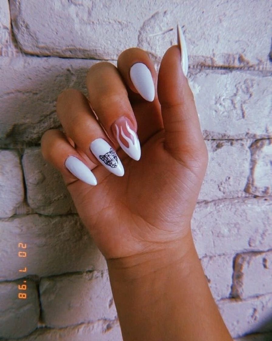 Moda Unhas💅🏼🖤