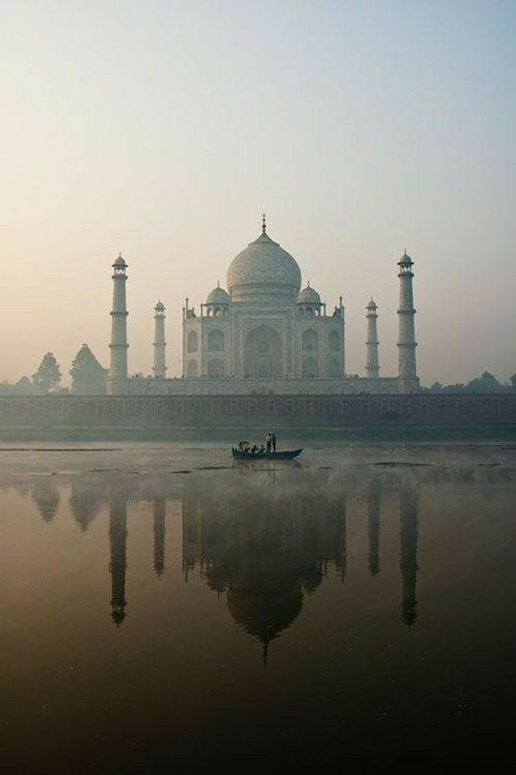 Place Taj Mahal