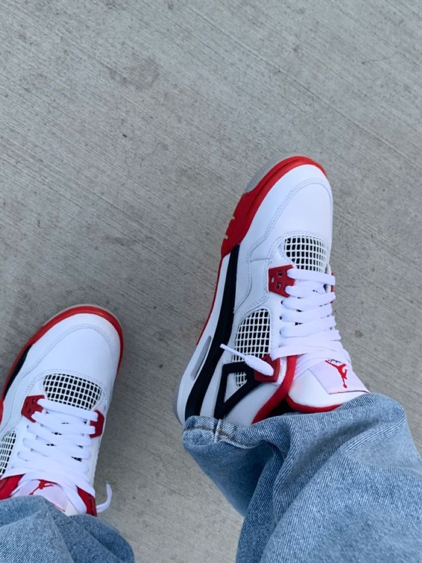 AIR JORDAN 4 RETRO FIRE RED

