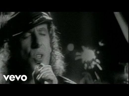 Scorpions - Wind Of Change (Official Music Video) - YouTube