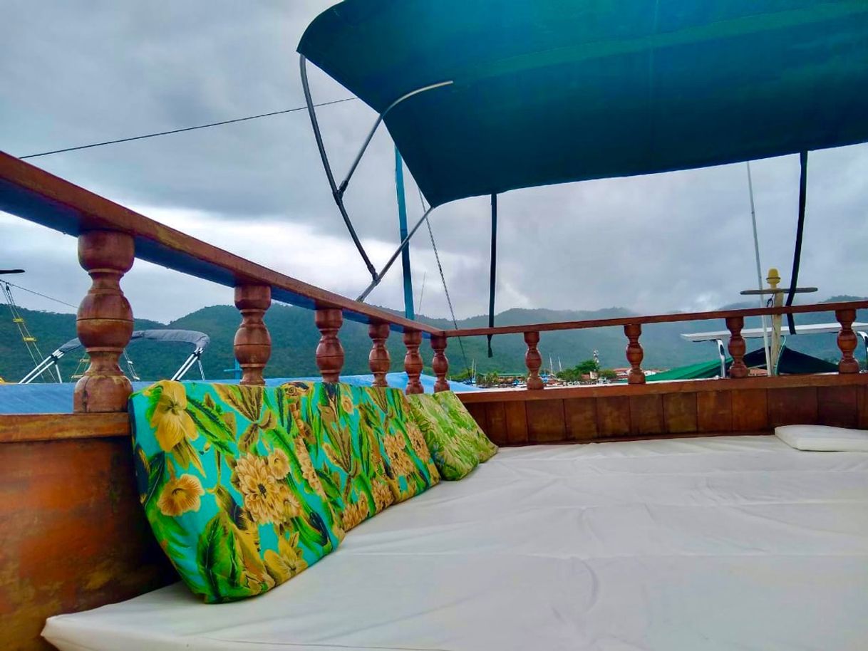 Social Barco Jessica III - passeio Paraty 