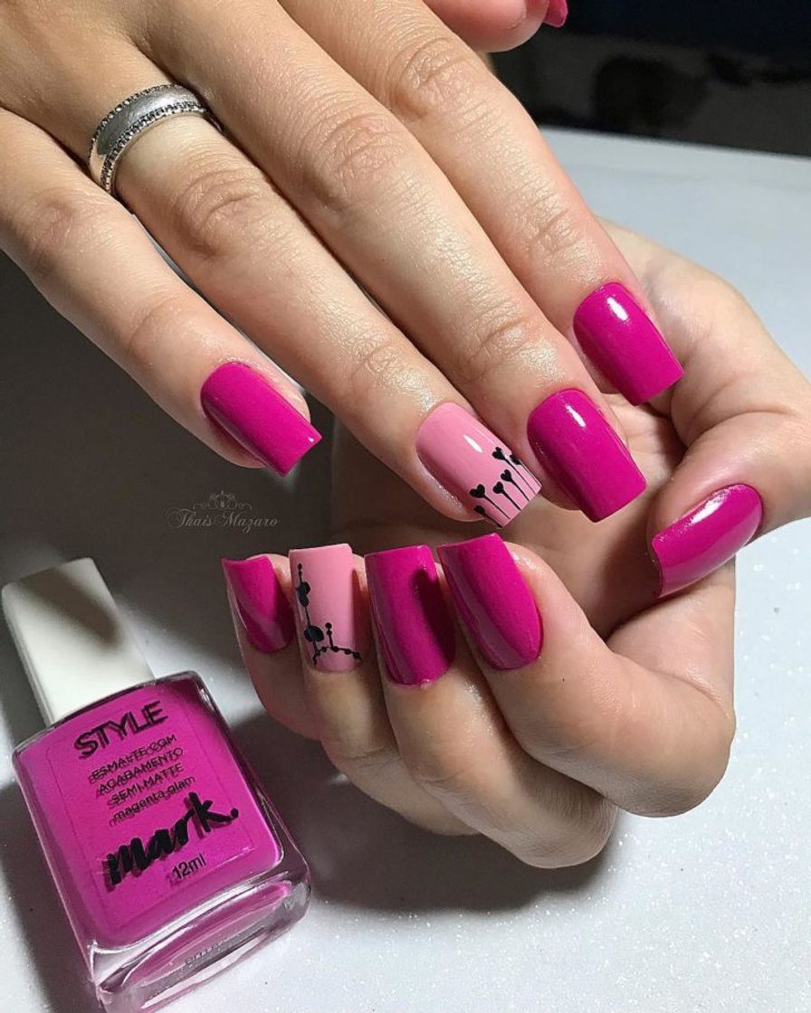 Moda Unhas com decorações exóticas