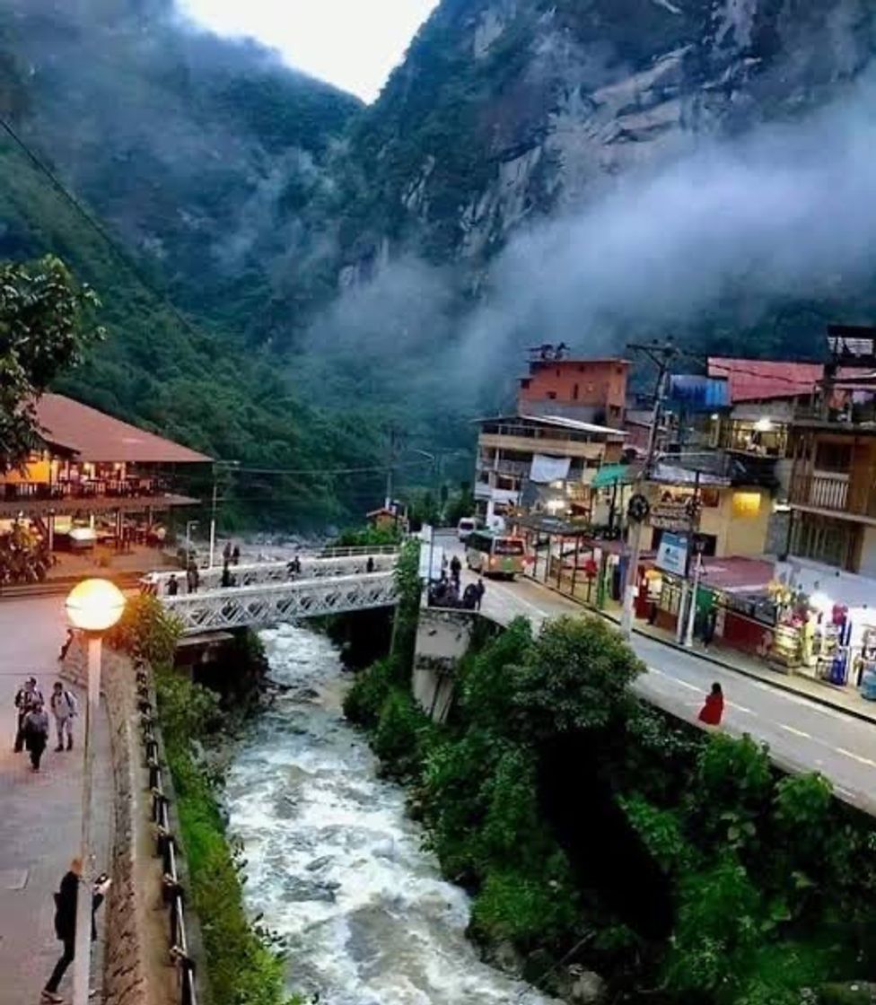 Lugares Aguas Calientes