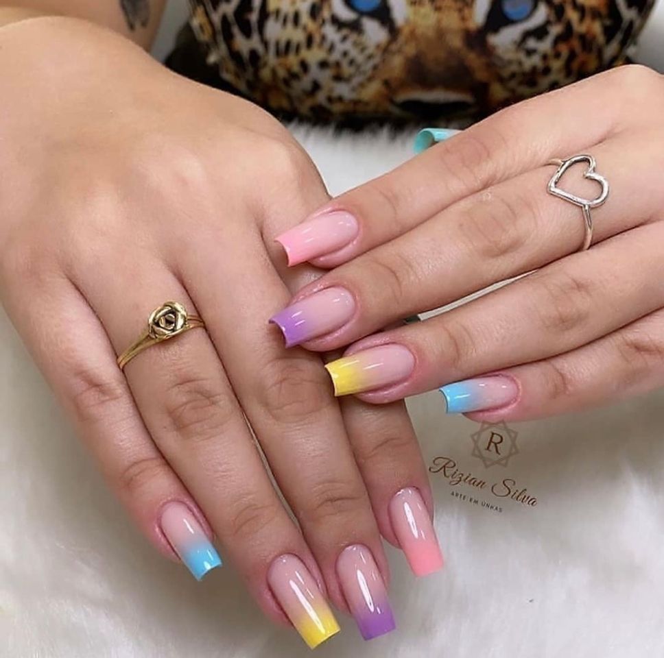 Fashion Unhas coloridas 