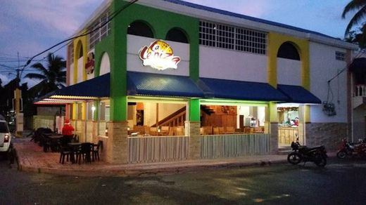 La Ceniza Restaurante & Pizzeria