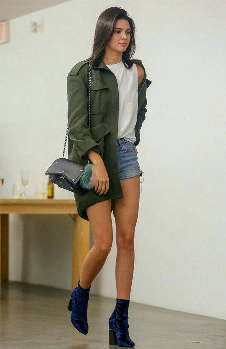 Social Kendall outfit  (3)