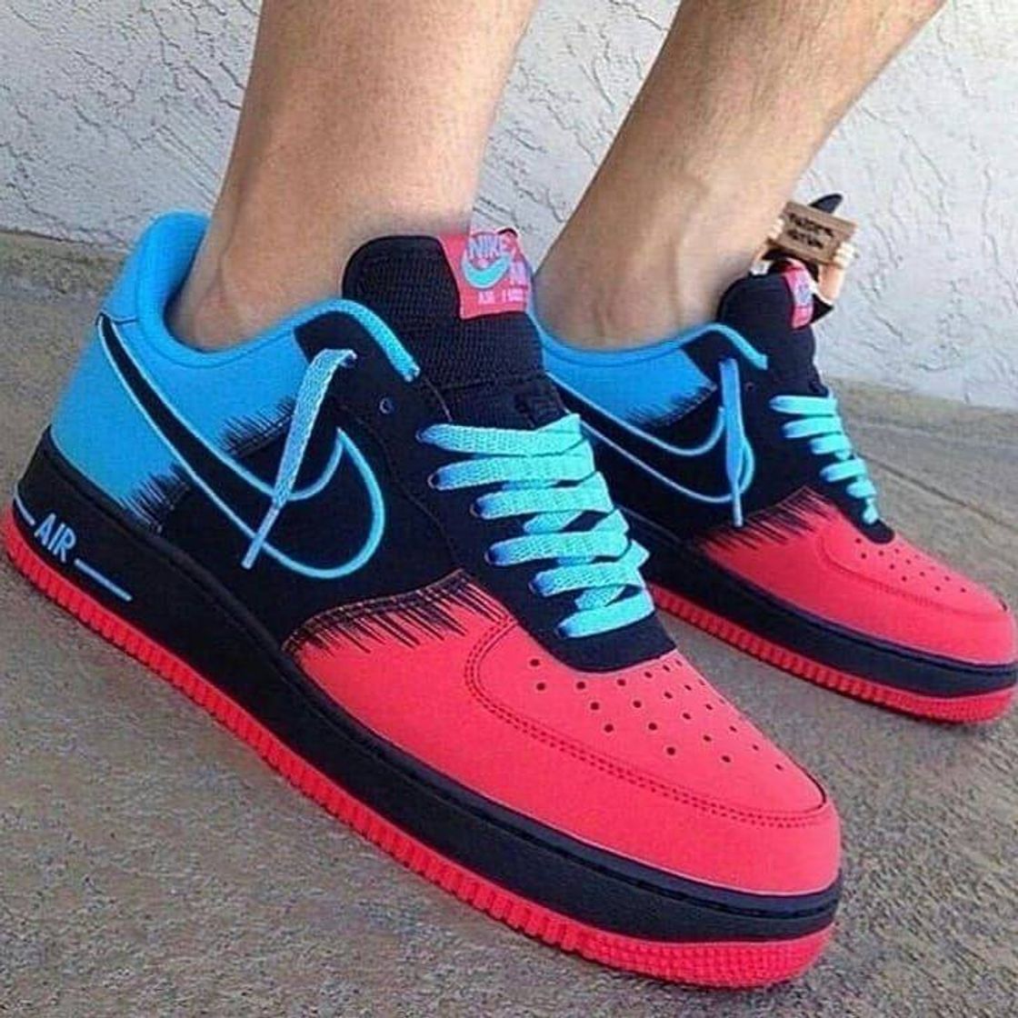 Social Nike