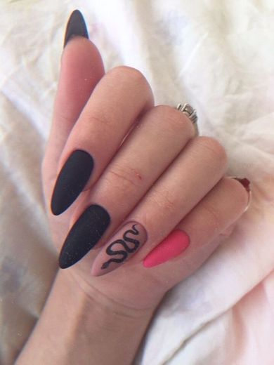 Nails stiletto