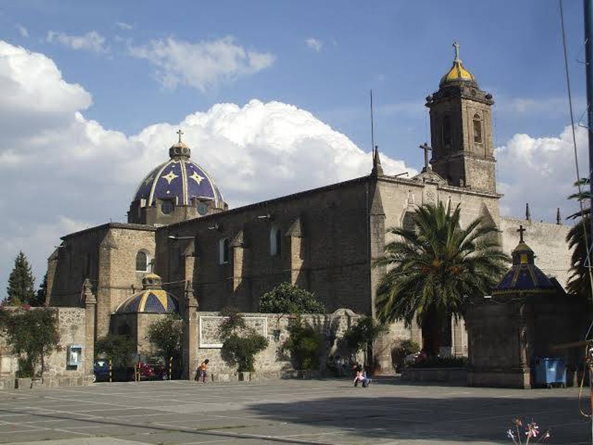 Place Basílica de Nuestra Señora de los Remedios