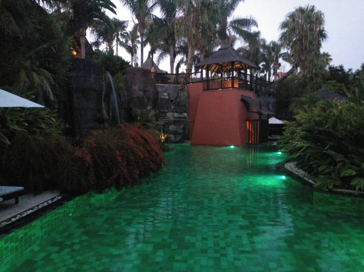 Lugar Asia Gardens Hotel & Thai Spa, a Royal Hideaway Hotel