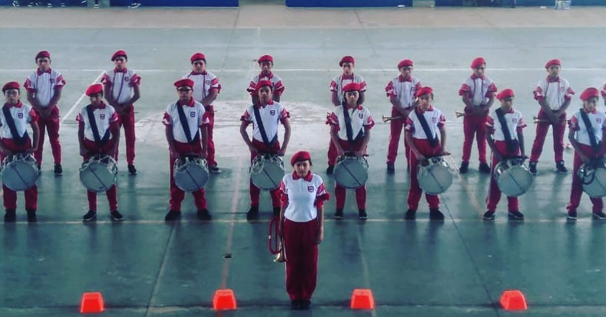 Fashion Bandas de guerra (apuesto a que nos las conocían)✌️👌