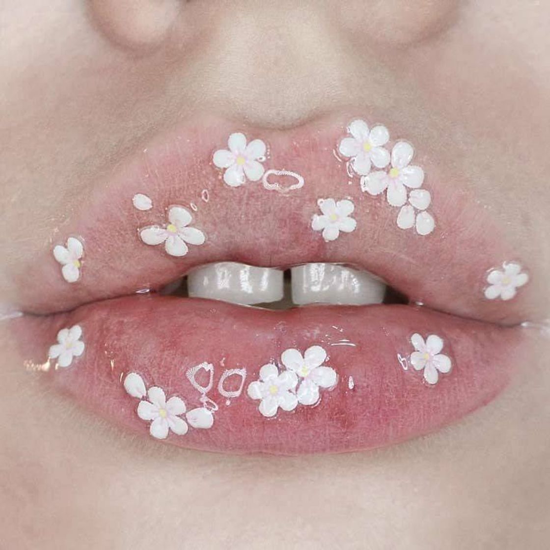 Moda lips flower