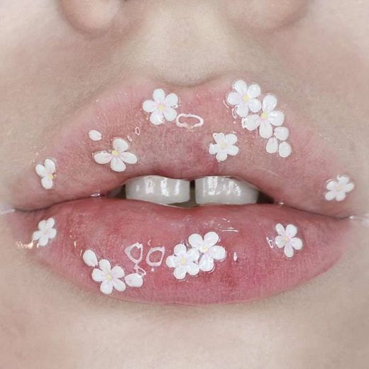 lips flower
