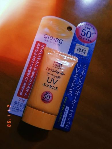 Shiseido Senka Aging Care UV Sunscreen SPF50
