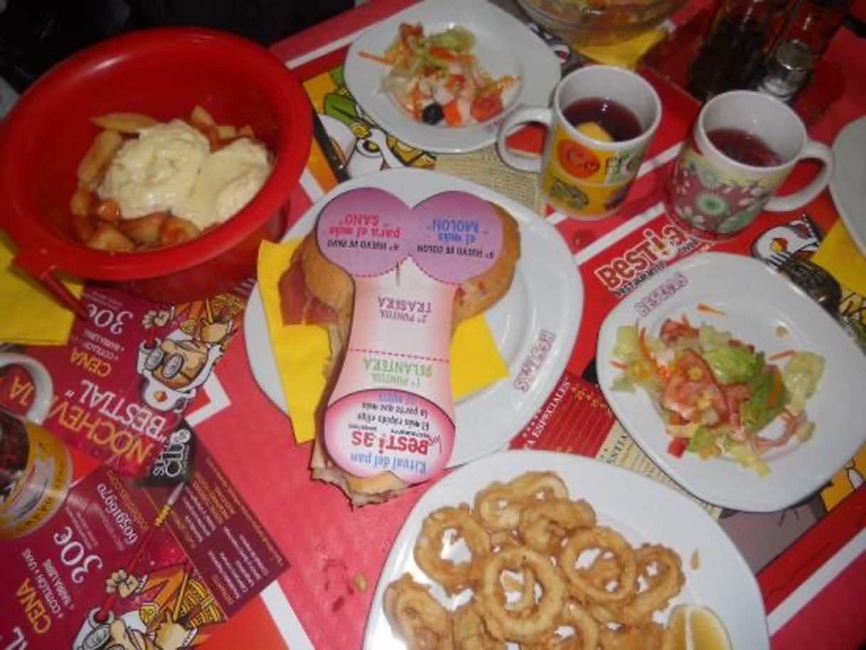 Social Menus | LOS BESTIAS