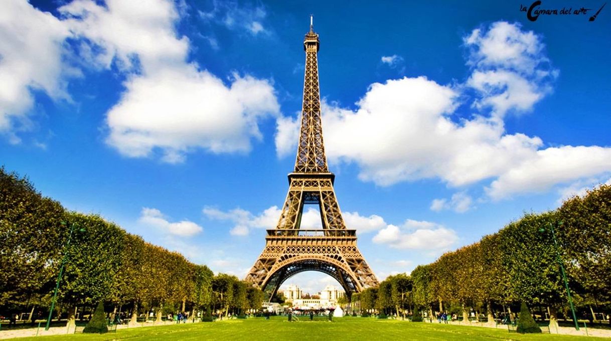 Place Torre Eiffel
