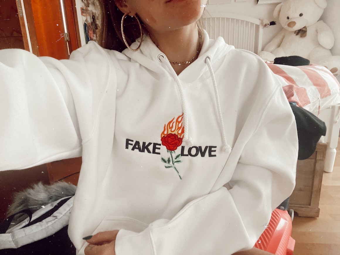 Social Sudadera fake love