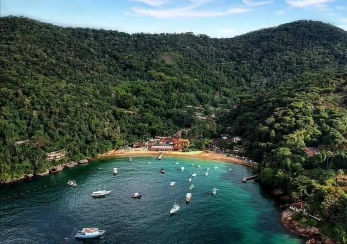 Place Praia Vermelha da Ilha Grande