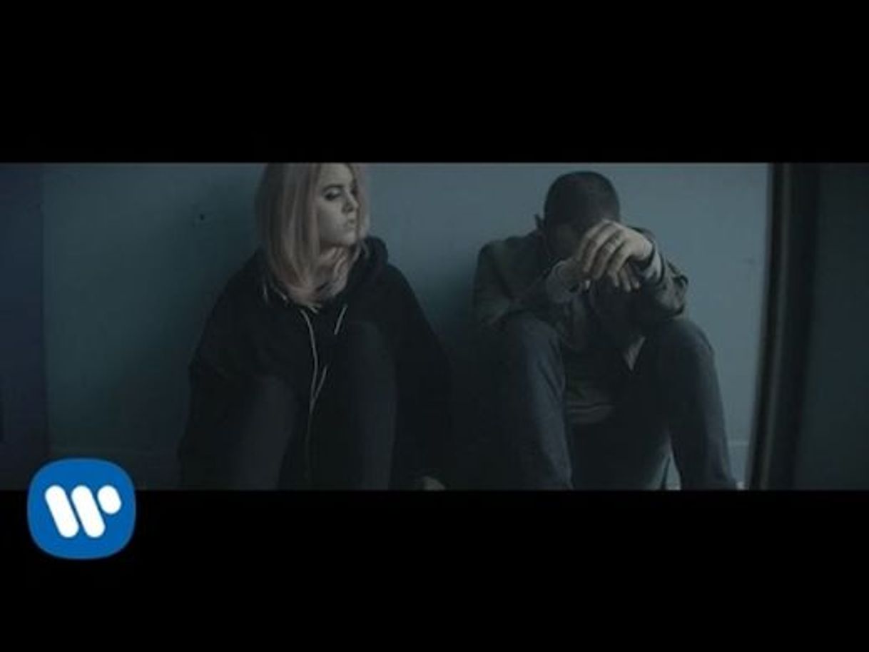 Canción Heavy (Official Video) - Linkin Park (feat. Kiiara)  YouTube