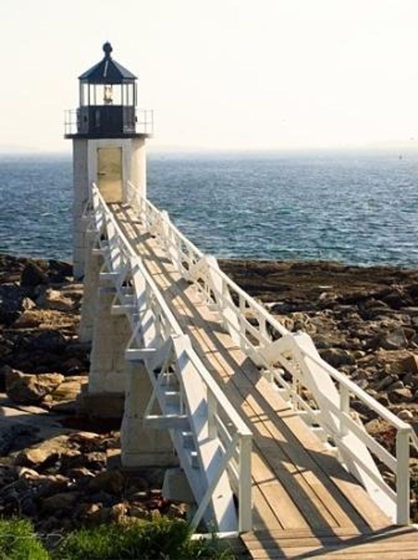 Place Marshall Point Lighthouse