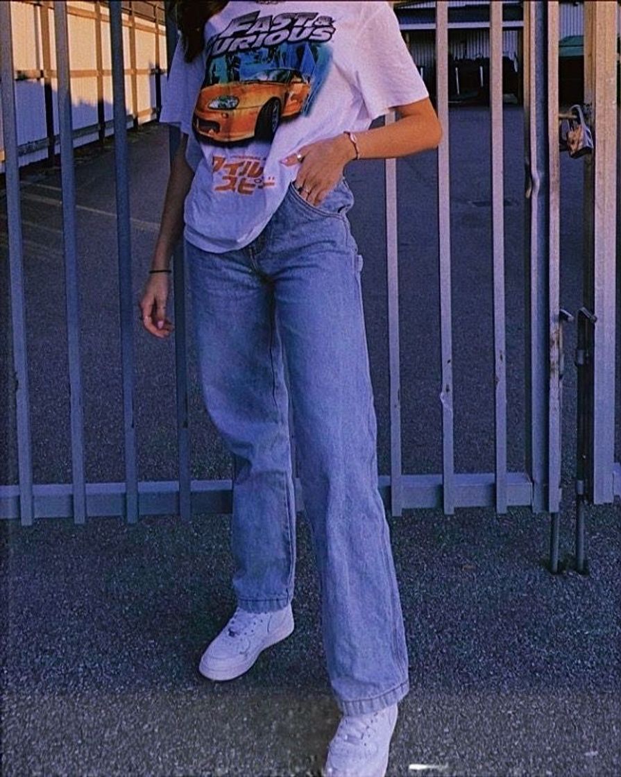 Fashion jeans w/ white oversized ⚡️⚡️