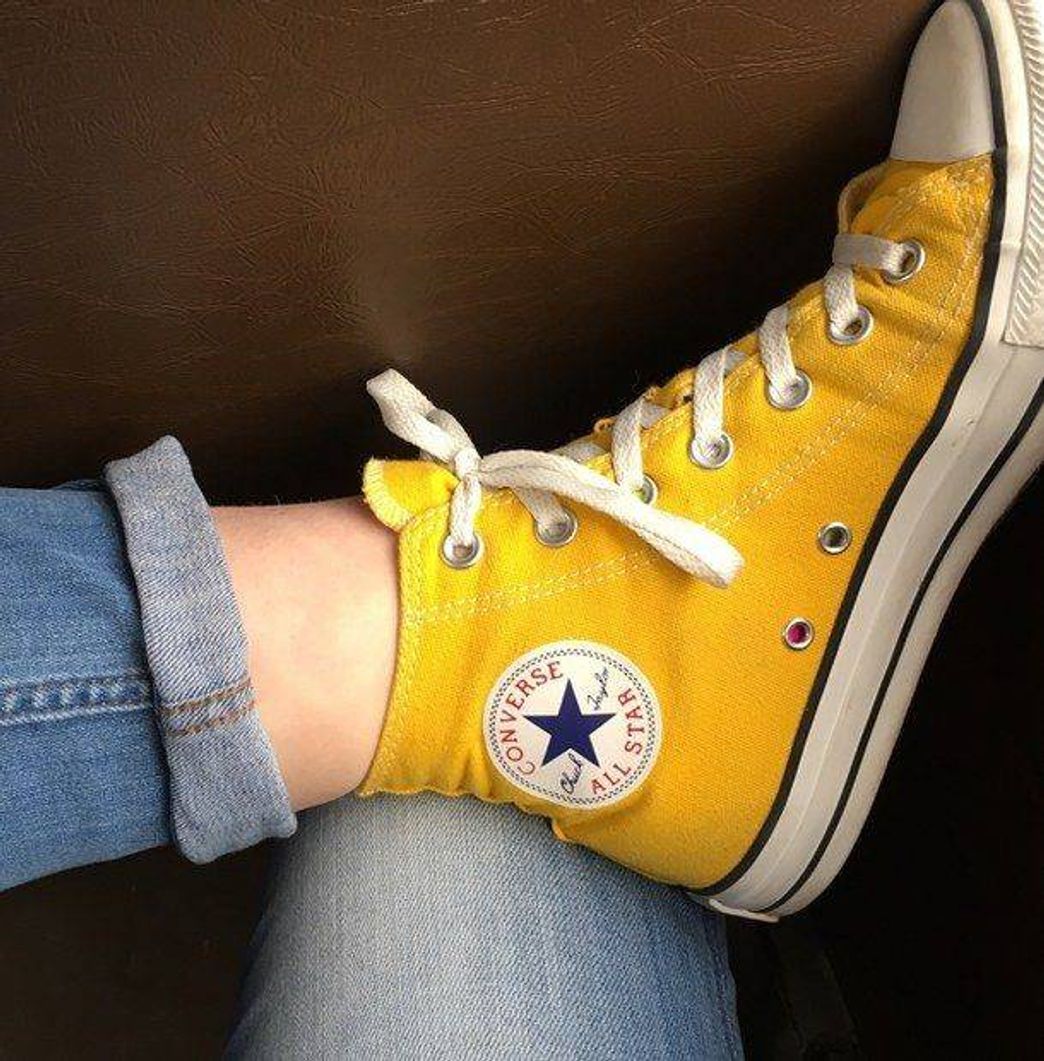 Moda All Star cano alto amarelo ✨