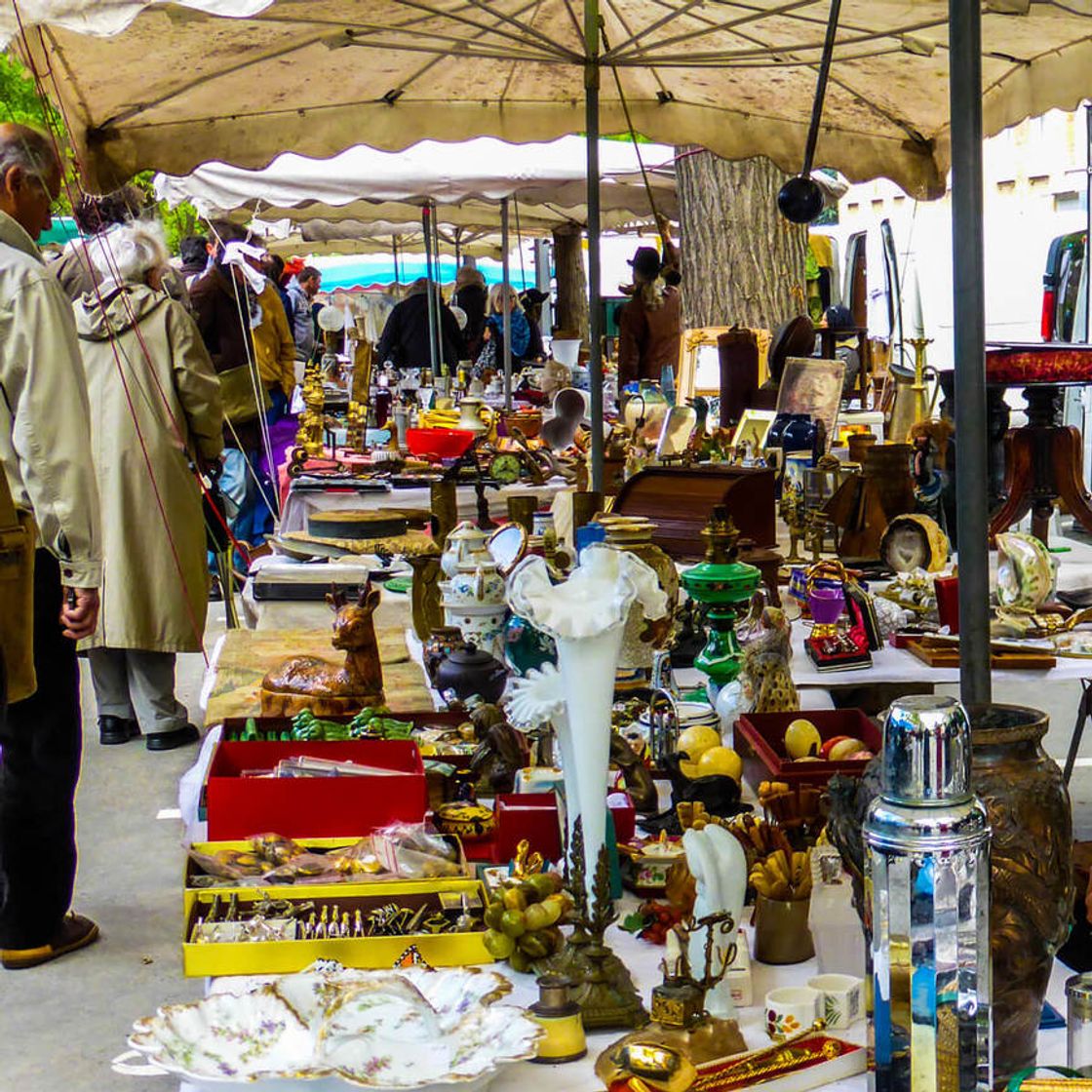 Place Marché aux Puces