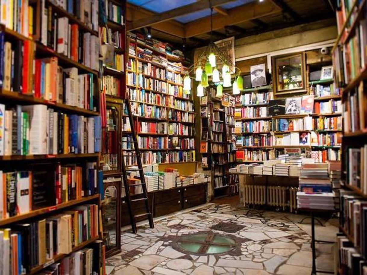 Place Shakespeare & Company