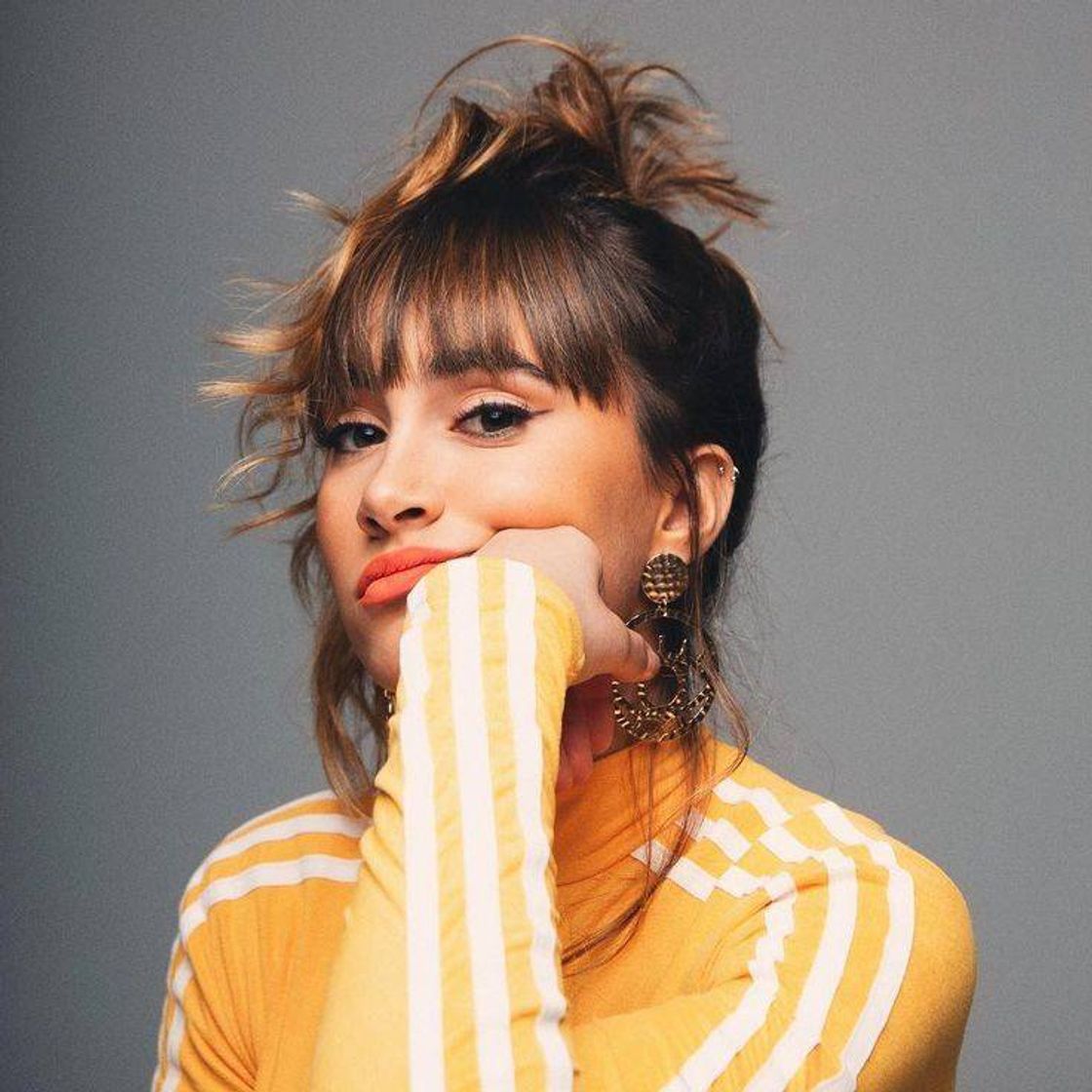 Canción Con La Miel En Los Labios