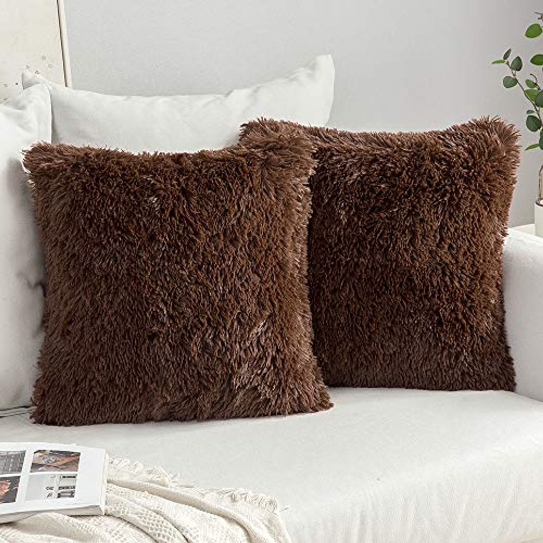 Products MIULEE Juego de 2 Cojines Protectores Faux Fur Throw Funda de cojín Deluxe Home Decorativo Cuadrados y Suaves Cojines PeloPara la Hogar Sofá Cama del18 x18 Inch 45x45cm Chocolate