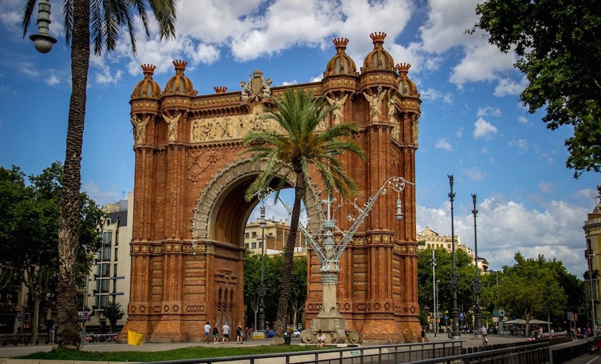 Place Arc de Triomf