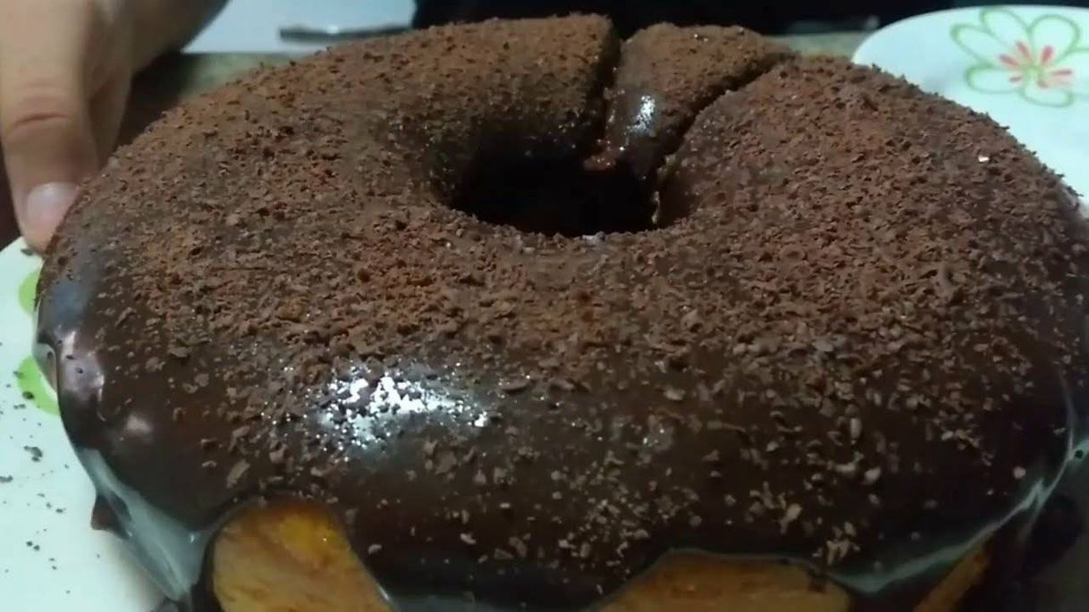 Social Bolo de chocolate com cobertura meio amargo