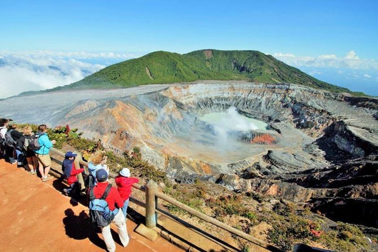 Lugar Parque Nacional Volcán Poás