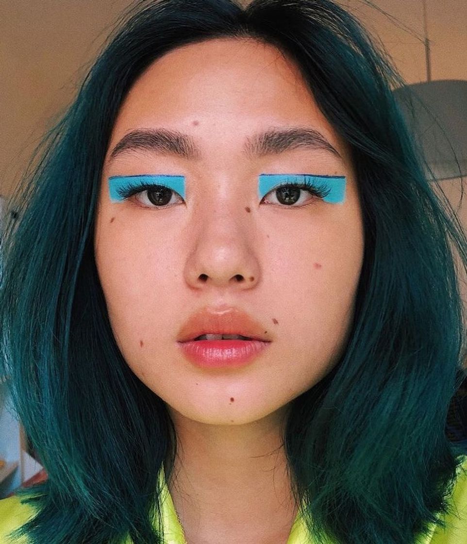 Social Makeup aesthetic 