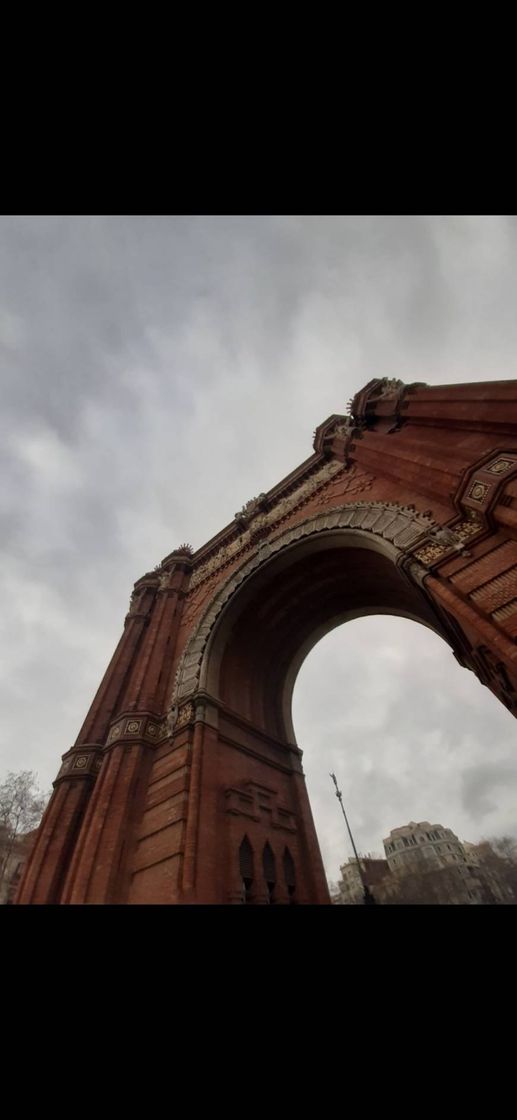Place Arc de Triomf