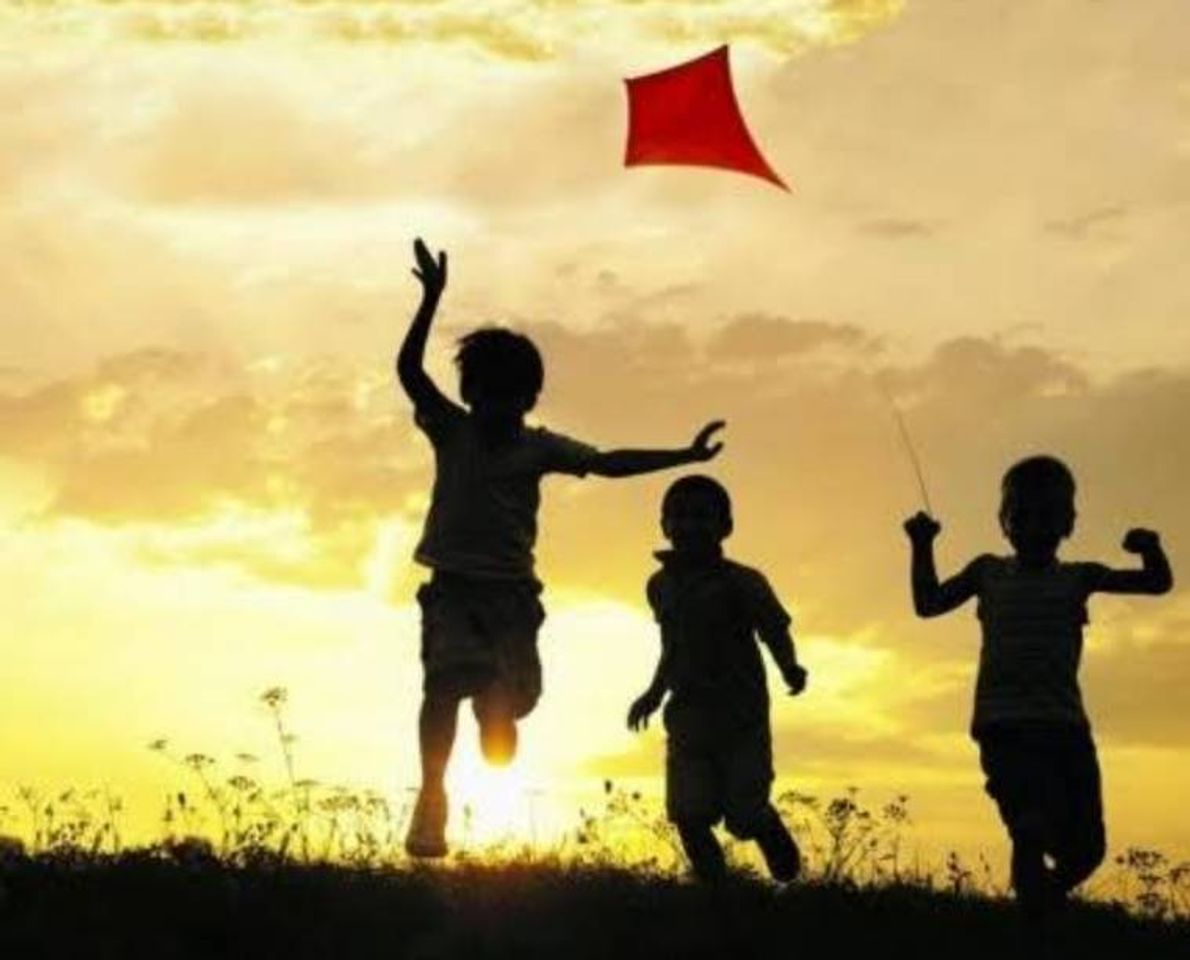 Canción Uma boa música de se ouvir e que reflete e passa um relato 