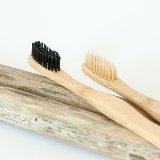Cepillo de dientes de bamboo