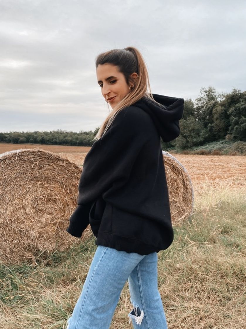 OVERSIZED HOODIE