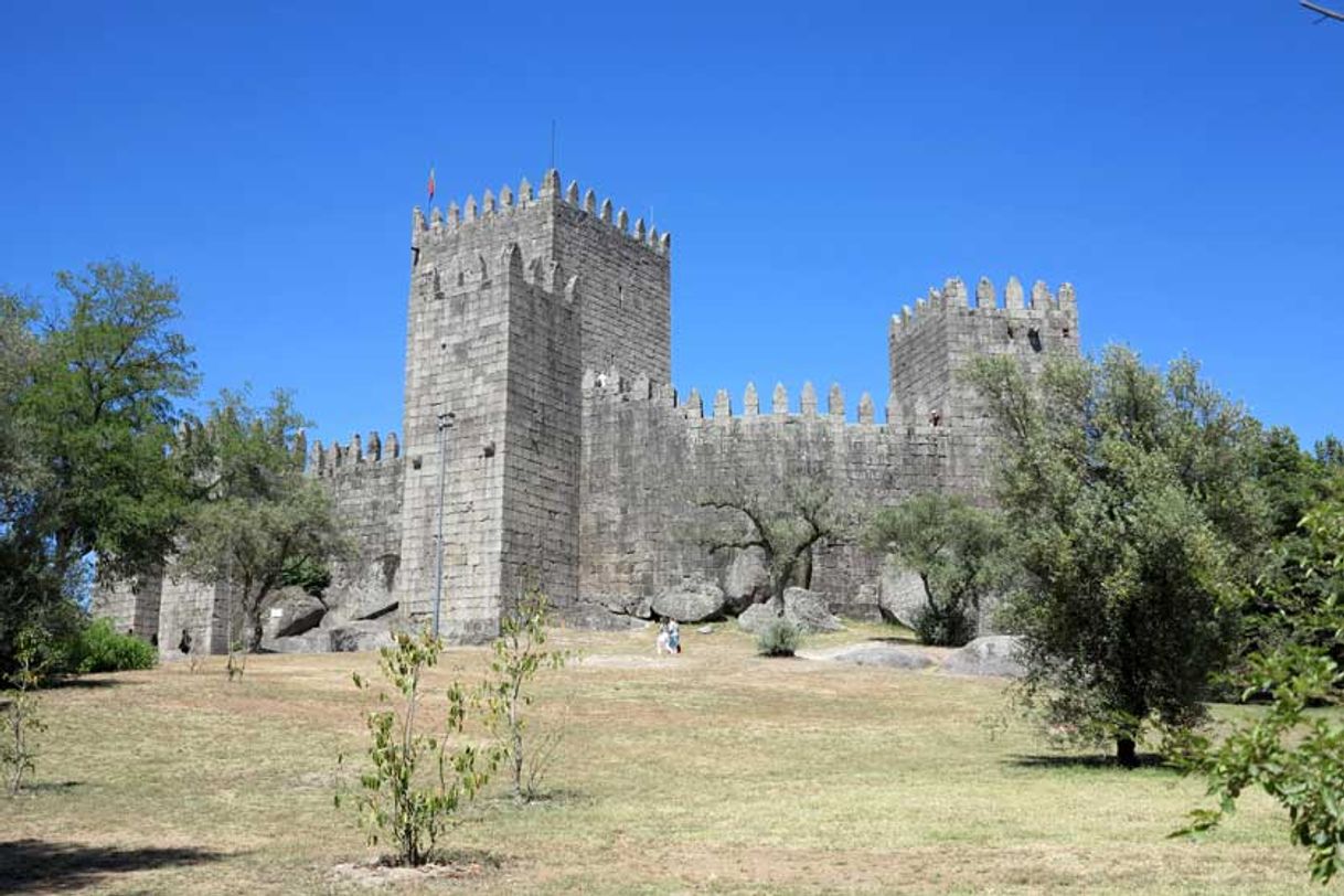 Place Guimarães Castle