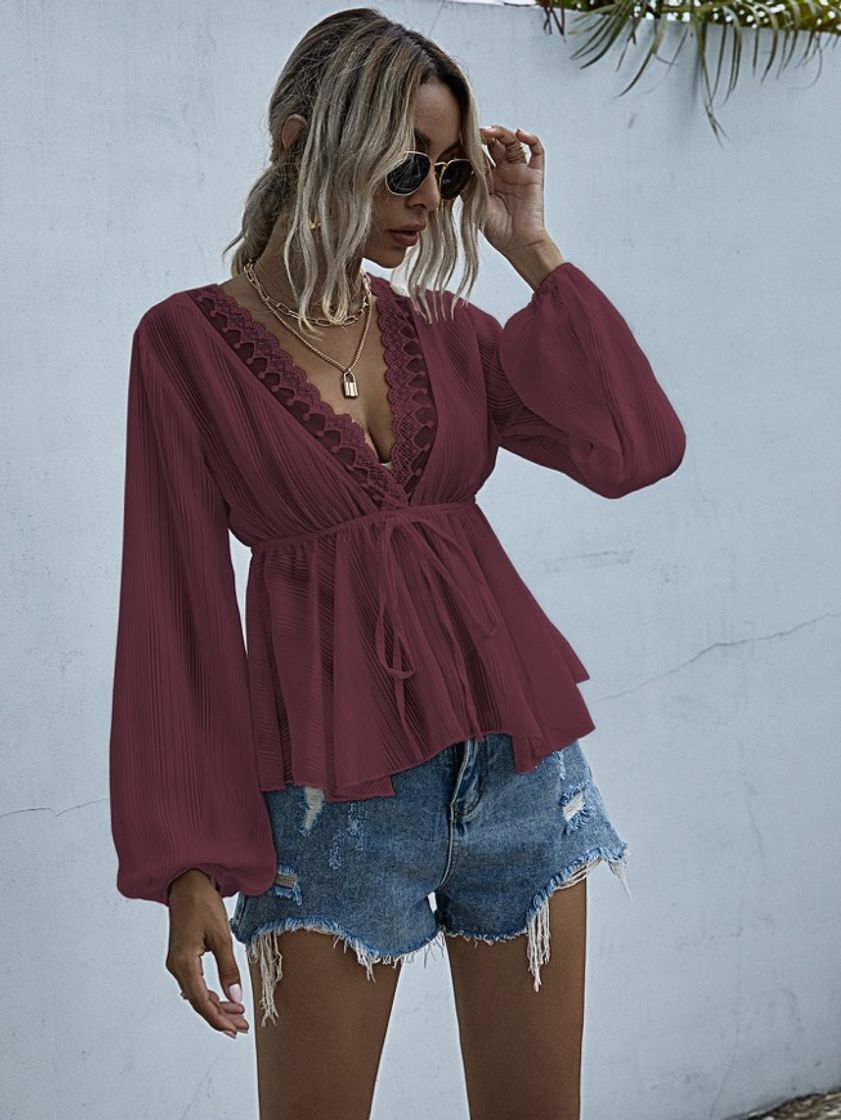 Social Camisa peplum con nudo delantero ribete con encaje
