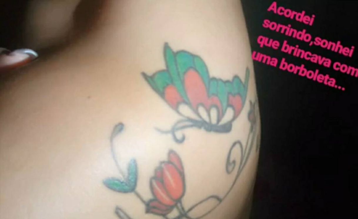 Moda Tatoo borboleta