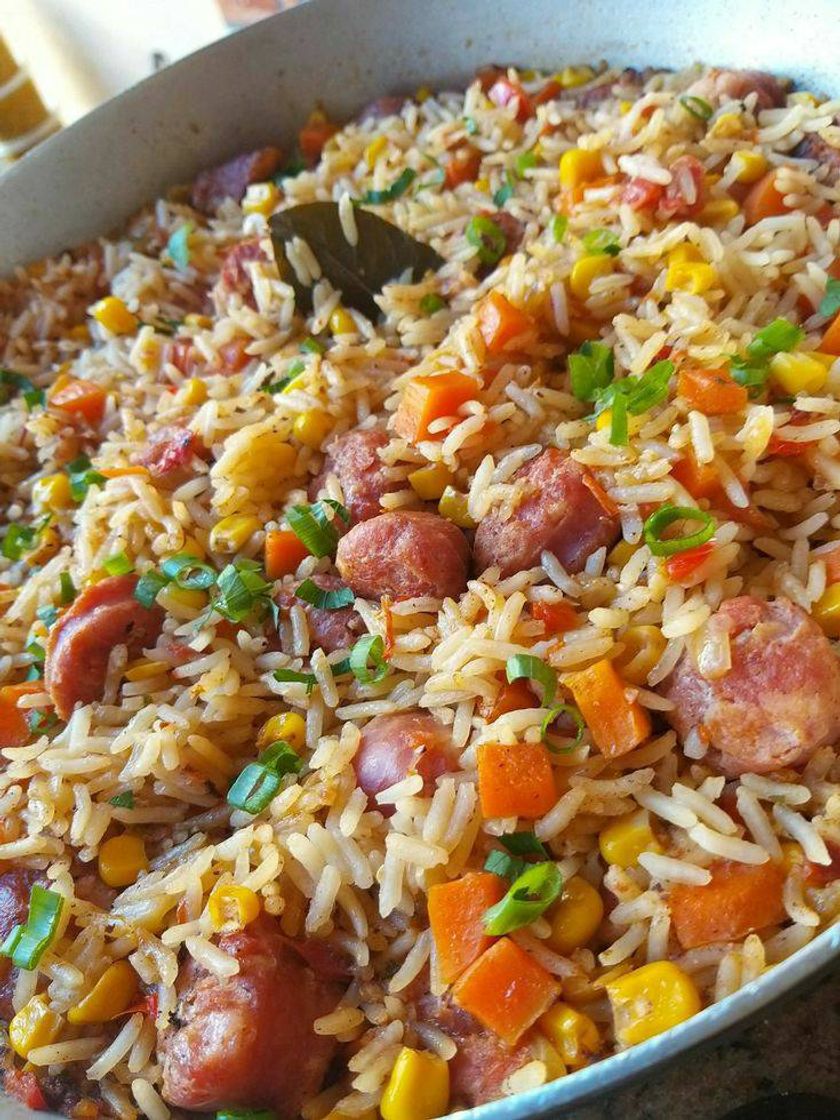 Social Arroz com linguiça e milho 😋