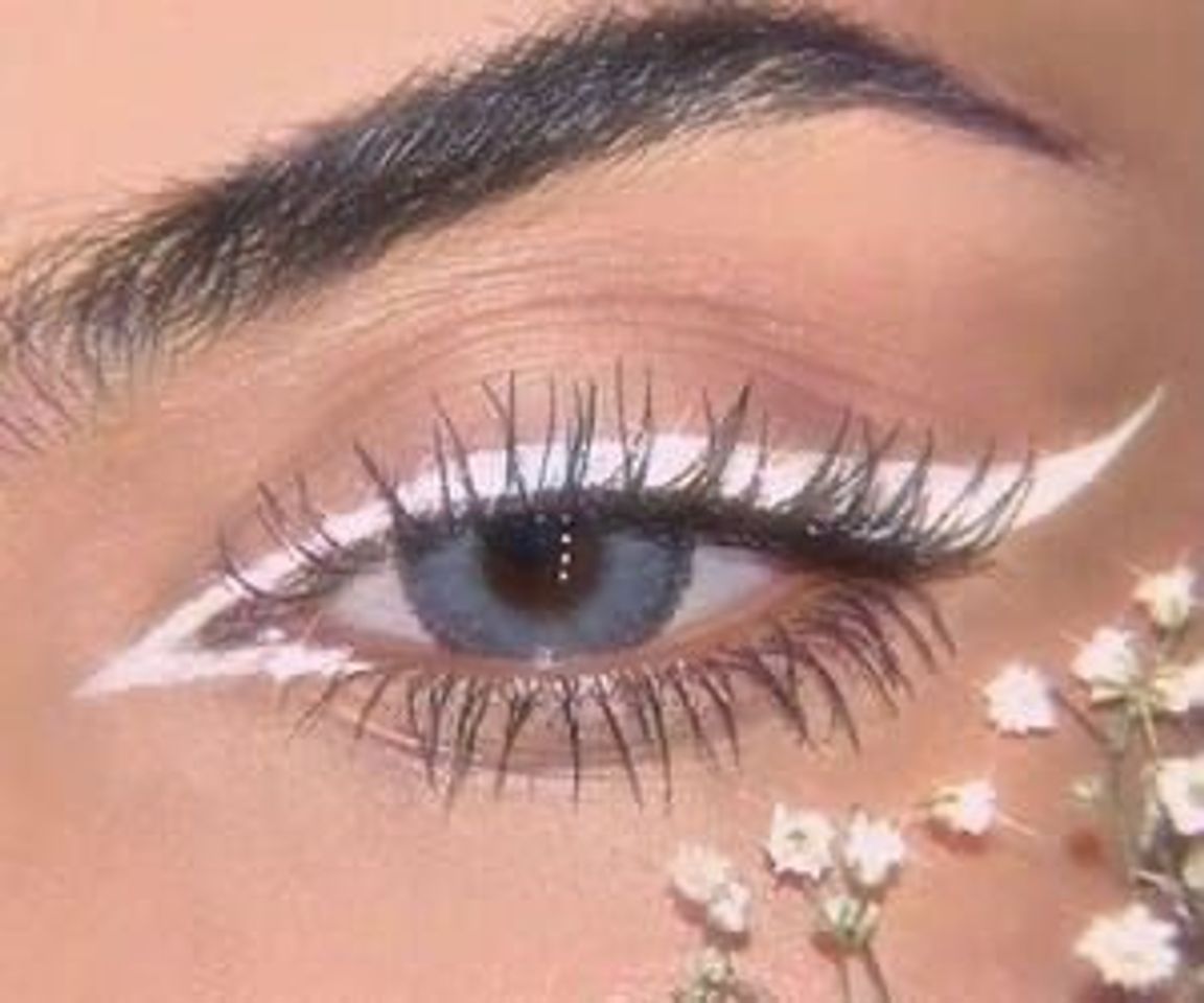 Moda White eyeliner🐇