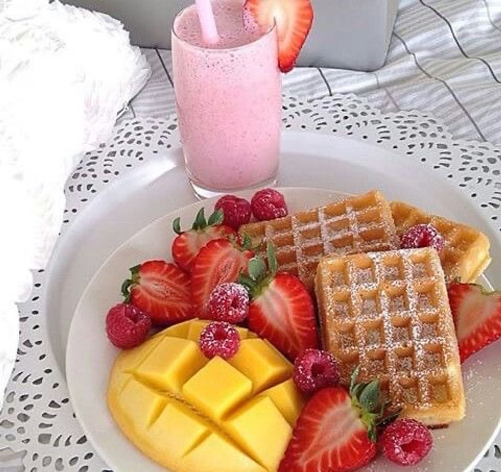 Moda Waffles & fruit🧇